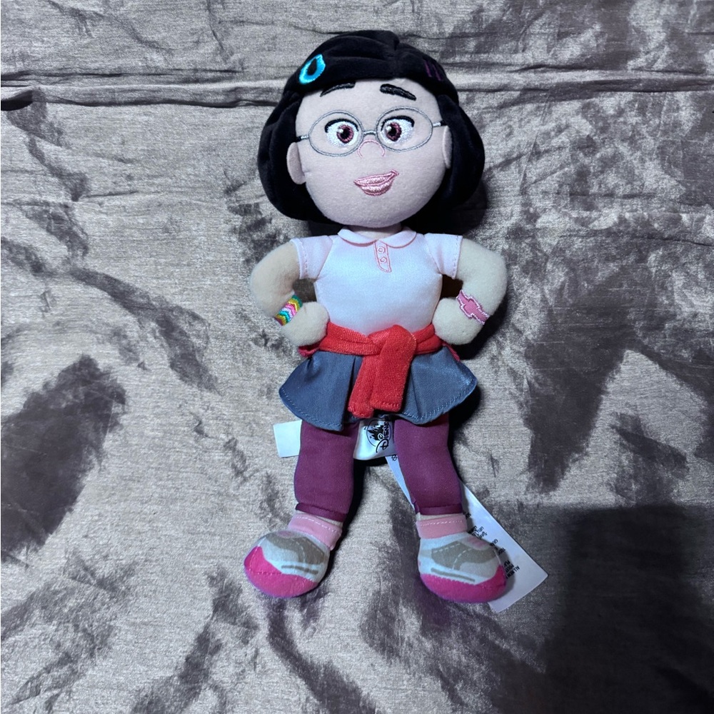 Disney Parks Pixar 2022 Turning Red Movie Mei Lee Plush 11" doll toy Stuffed Ani